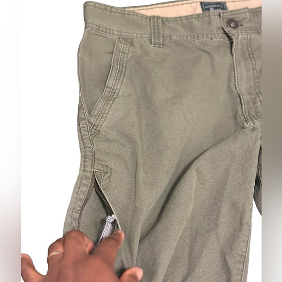 Bass Men’s Faded Army Green Shorts Size 34x 10 - Picture 6 of 9